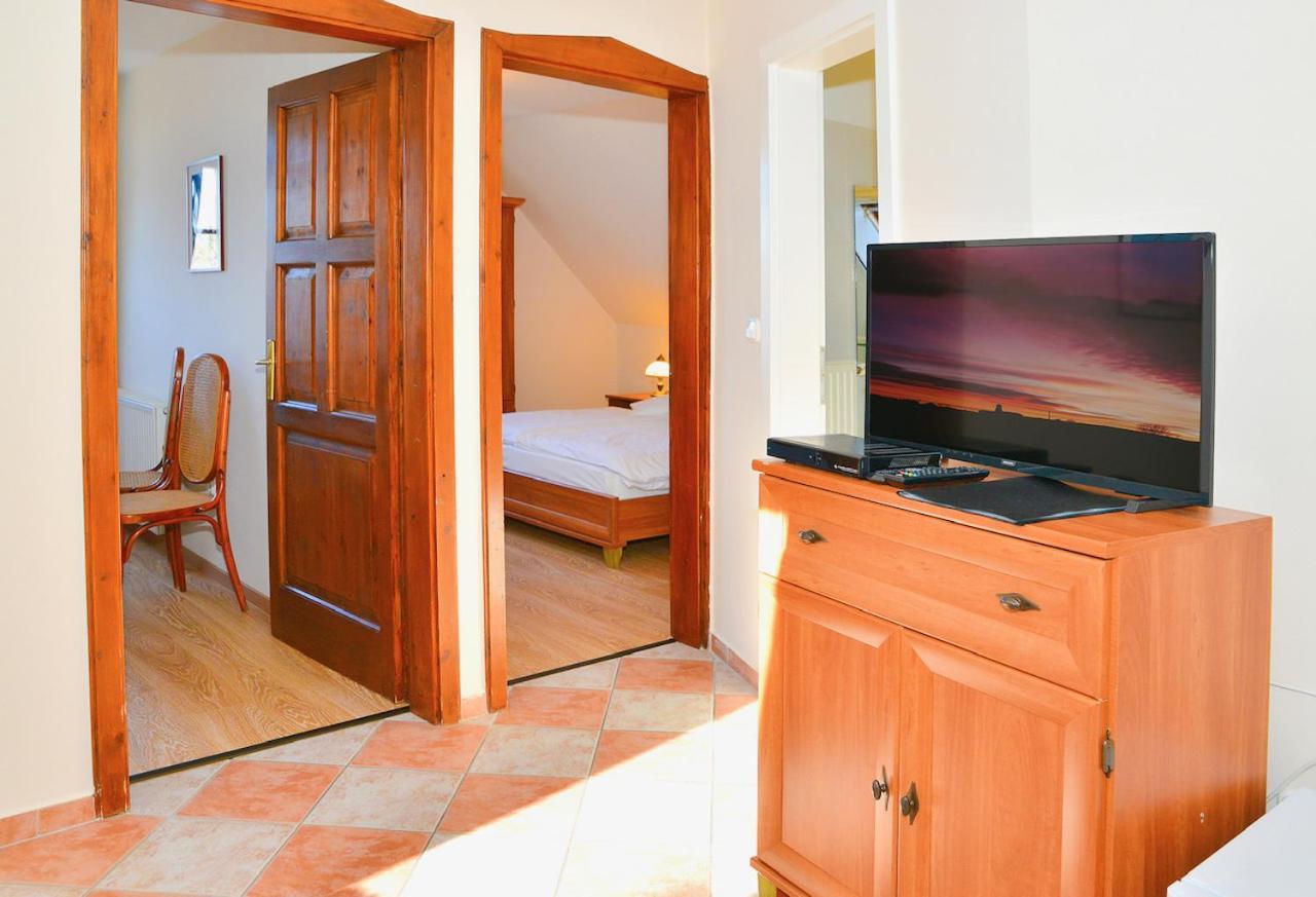 Nyerges Vendegfogado Bed & Breakfast Hegyko Ngoại thất bức ảnh